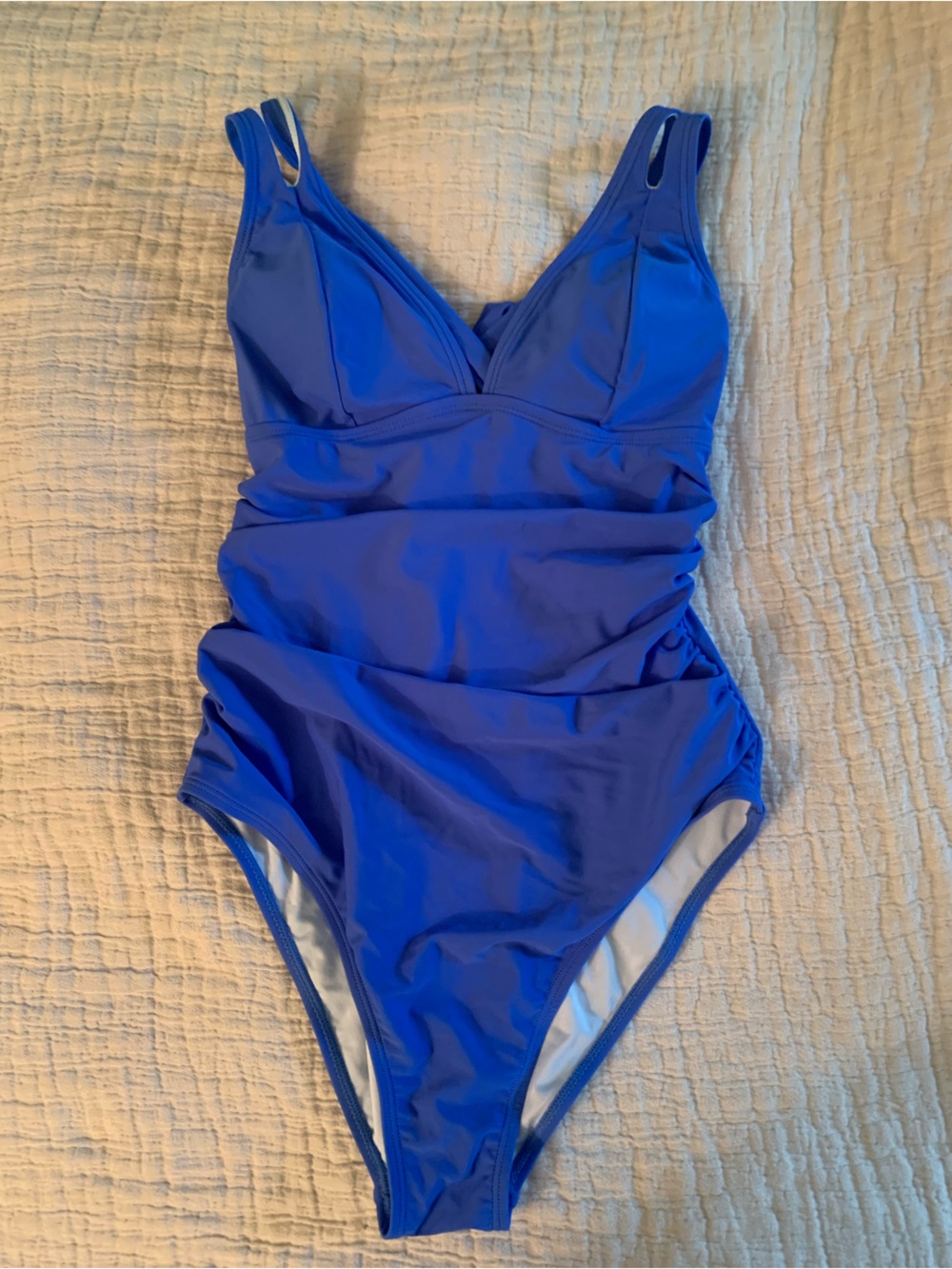 Cupshe Women’s Ruched Cross Back One Piece